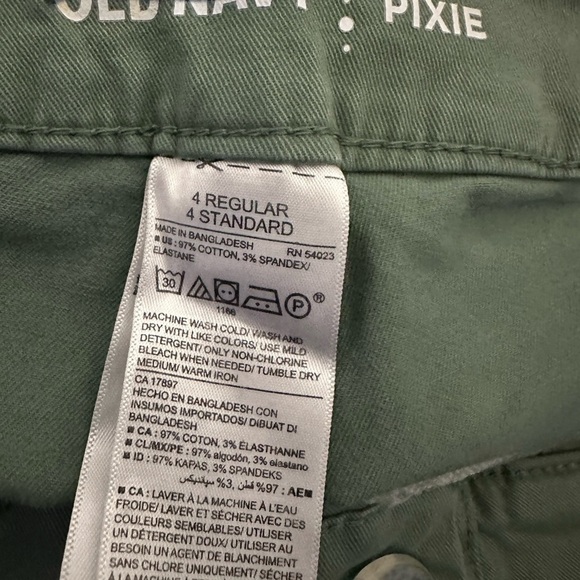 Old Navy Green Capris Relaxed Fit Size 4 - Picture 3 of 4
